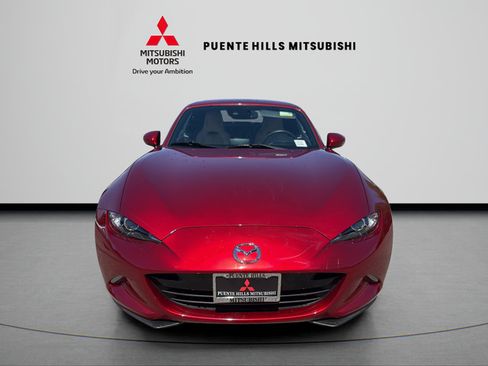 Used 2019 MAZDA MX-5 Miata RF Grand Touring RWD image 2