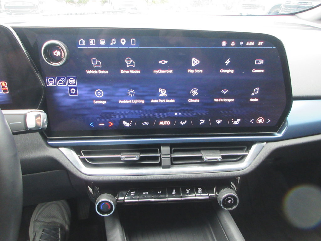 Used 2024 Chevrolet Equinox EV LT w/ Active Safety Package 3 FWD image 29