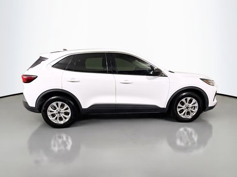 Used 2023 Ford Escape Active w/ Cold Weather Package FWD image 11