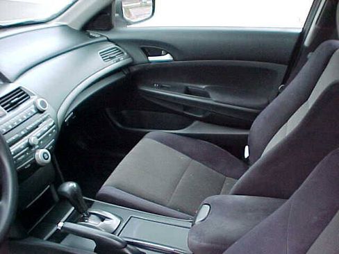Used 2009 Honda Accord LX image 14