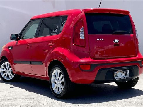 Used 2013 Kia Soul FWD image 4