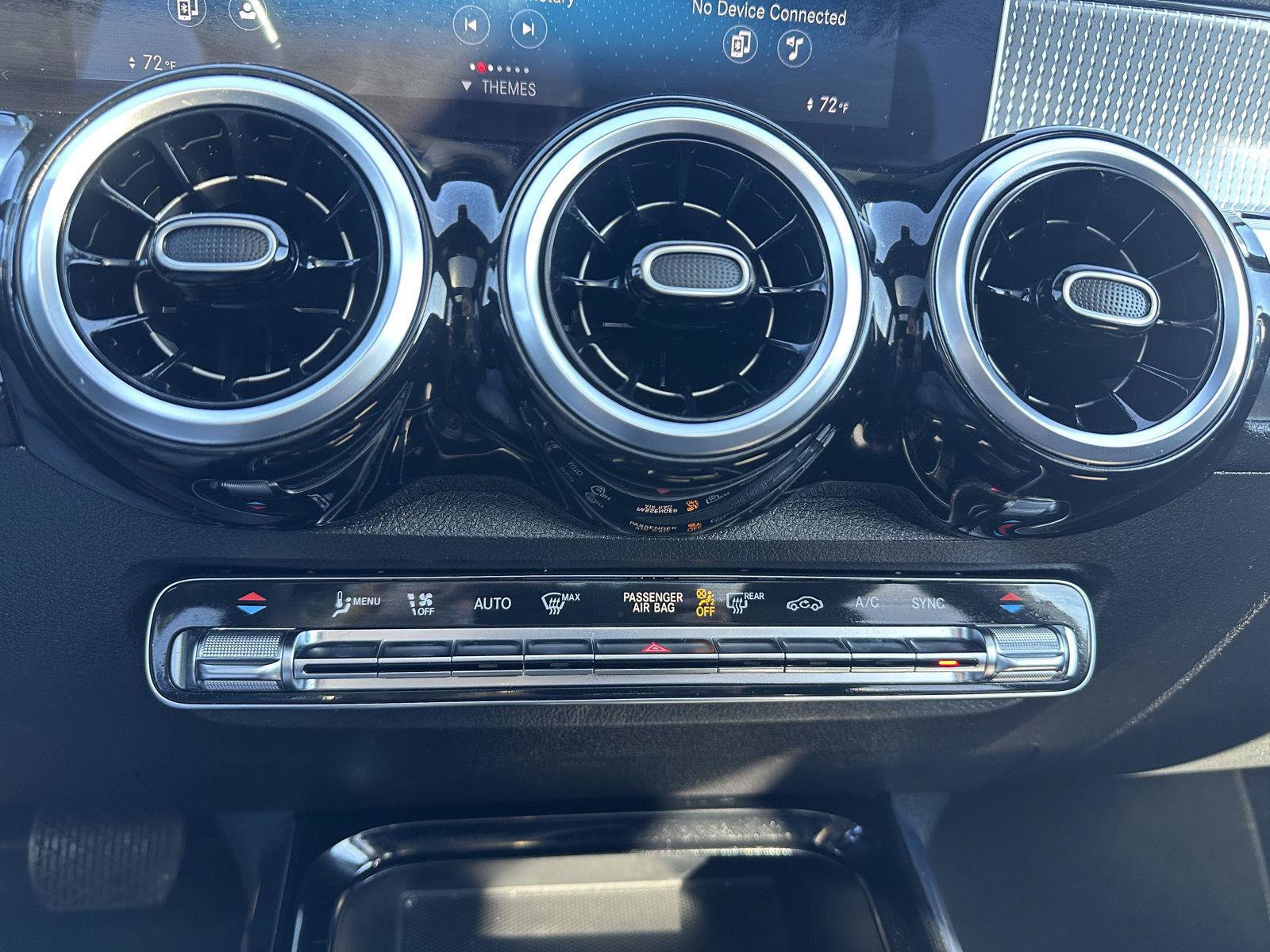 Used 2020 Mercedes-Benz GLB 250 4MATIC image 23
