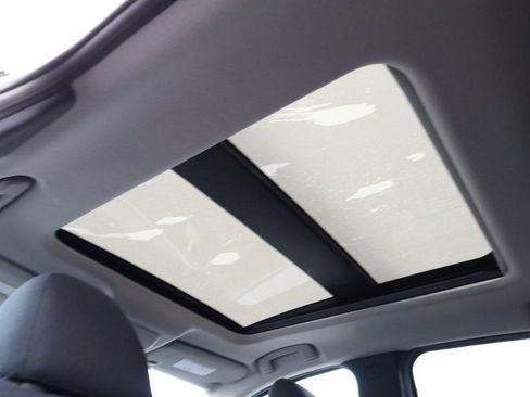 New 2026 Nissan Kicks SV w/ SV Premium Package image 9