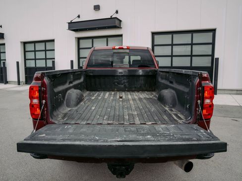 Used 2015 Chevrolet Silverado 3500 High Country image 8