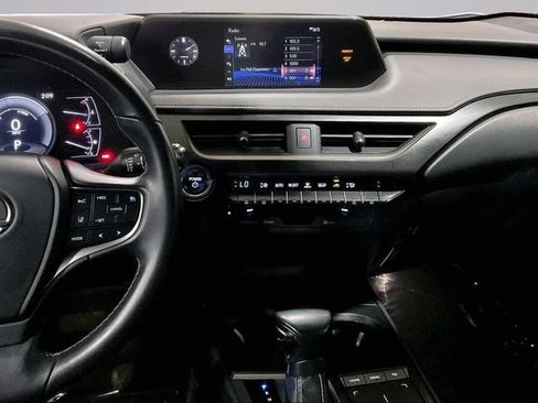 Used 2019 Lexus UX 250h w/ Accessory Package 2 AWD/4WD image 6