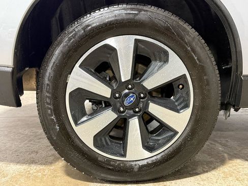 Used 2017 Subaru Forester 2.5i Limited image 41