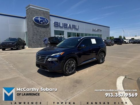 Used 2026 Nissan Rogue Platinum w/ Platinum Premium Package AWD/4WD image 1