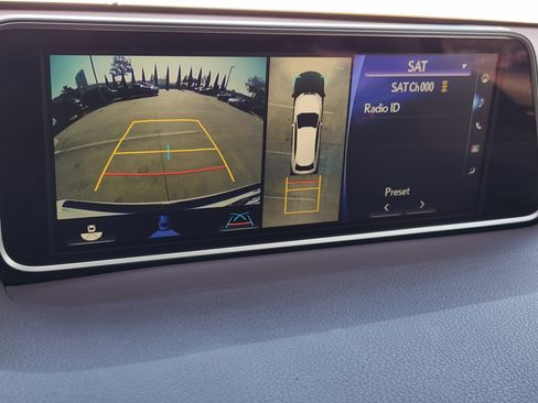 Used 2017 Lexus RX 450h AWD image 21