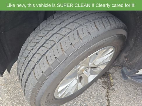 Used 2023 Chevrolet Suburban Premier RWD image 40