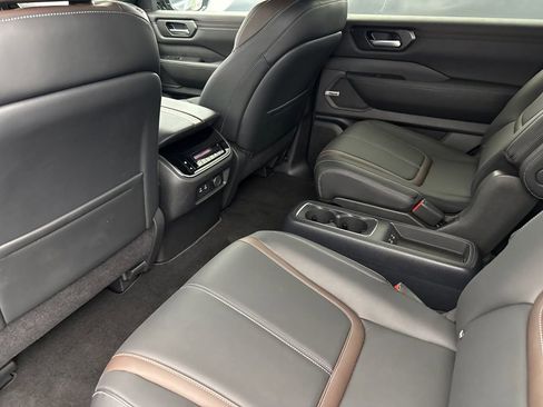 New 2025 Nissan Armada SL w/ Captain's Chari Seat Package RWD image 11
