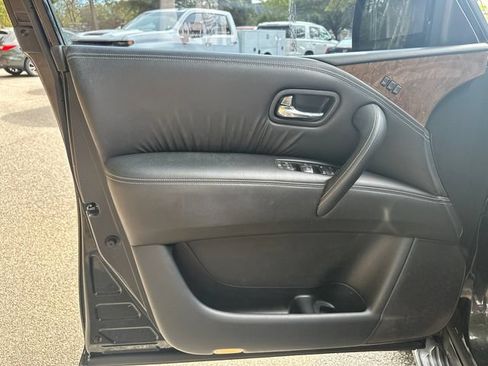 Used 2016 INFINITI QX80 2WD image 12