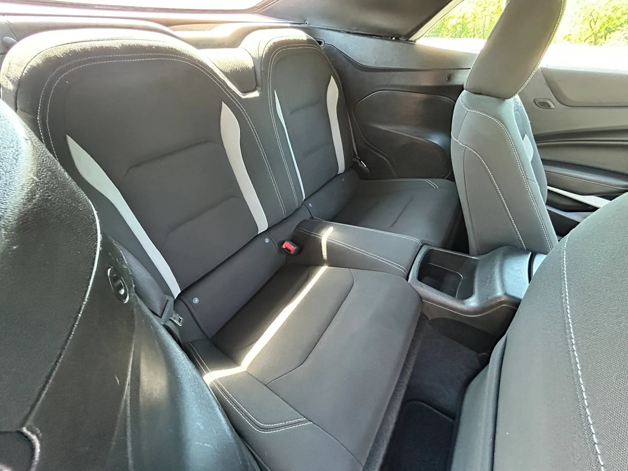 Used 2019 Chevrolet Camaro LT RWD image 15
