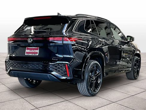 New 2026 Volkswagen Tiguan SE R-Line image 4