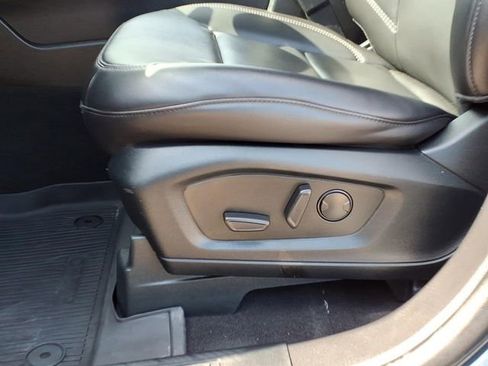 Certified 2023 Ford Explorer XLT w/ Equipment Group 202A AWD/4WD image 11
