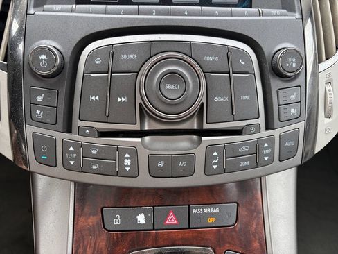 Used 2013 Buick LaCrosse Premium FWD image 26