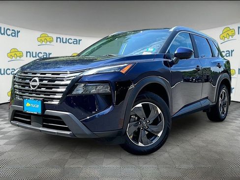 Used 2024 Nissan Rogue SV w/ SV Premium Package AWD/4WD image 3