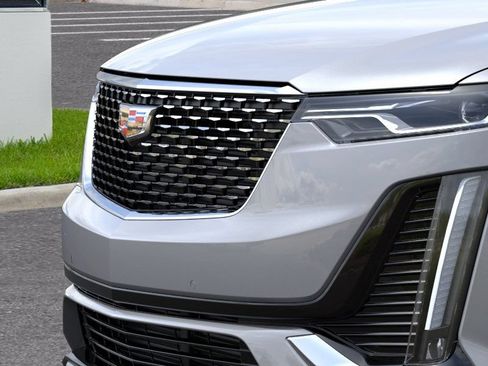 New 2025 Cadillac XT6 Luxury FWD image 13
