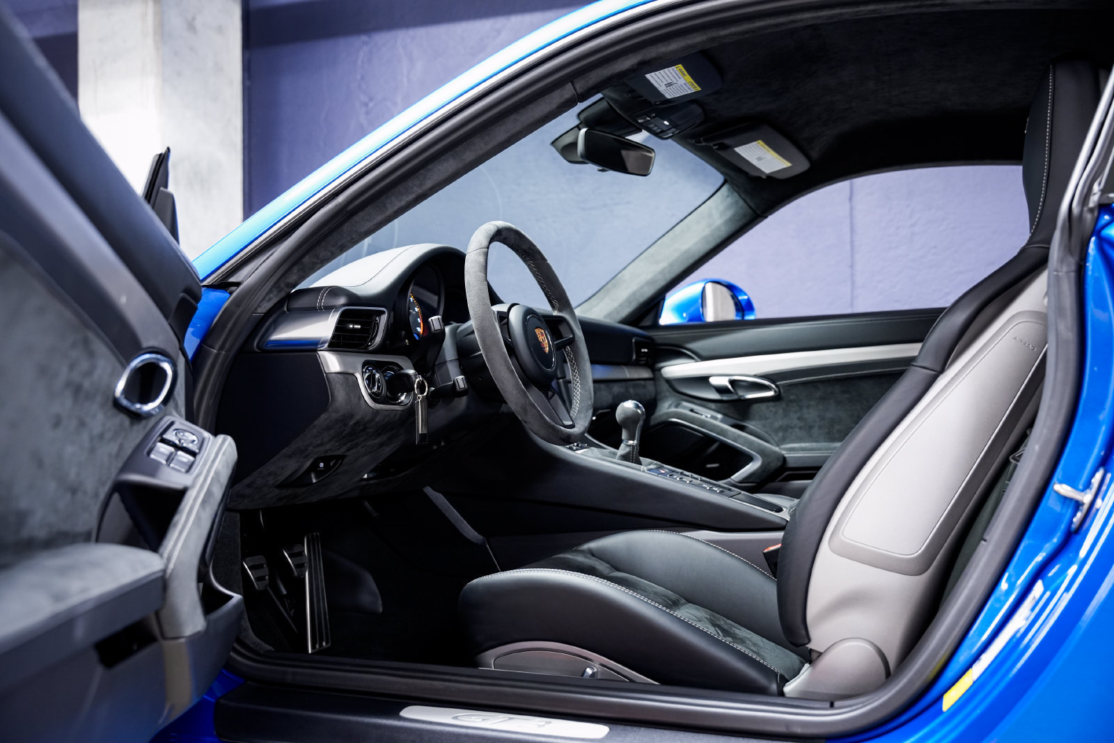 Used 2018 Porsche 911 GT3 RWD image 18