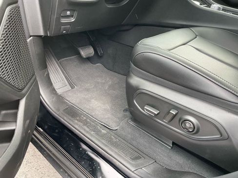 New 2025 Jeep Grand Cherokee Limited w/ Luxury Tech Group II image 32