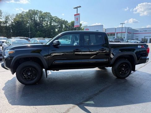 Used 2023 Toyota Tacoma SR5 w/ SX Package AWD/4WD image 3