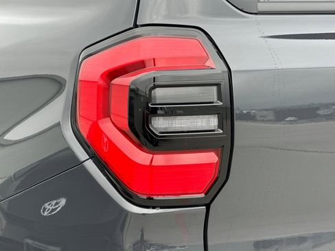 New 2026 Toyota 4Runner SR5 image 12