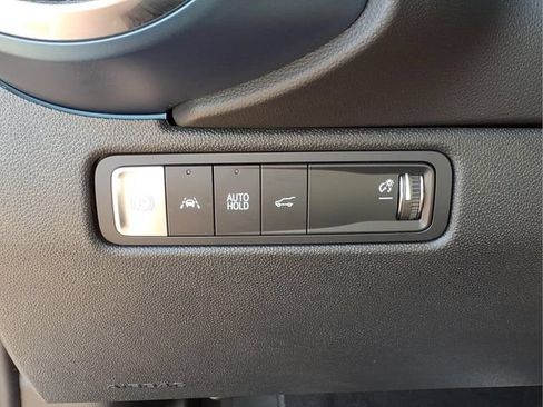 Used 2024 Chevrolet Equinox EV LT FWD image 17