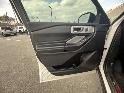 Used 2020 Ford Explorer ST w/ ST Street Pack image 19