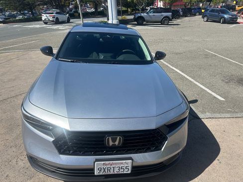 Used 2025 Honda Accord SE image 2