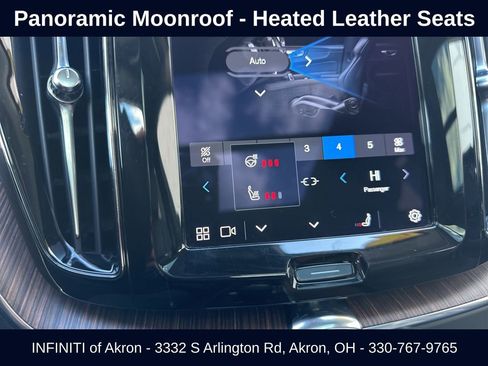 Used 2022 Volvo XC60 B5 Momentum w/ Advanced Package image 4