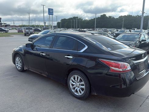 Used 2015 Nissan Altima 2.5 S w/ Power Driver Seat Package FWD image 5