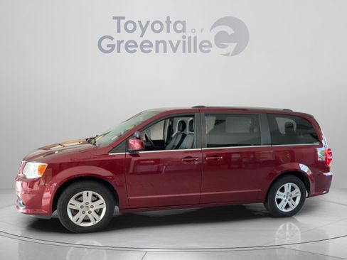 Used 2019 Dodge Grand Caravan SXT FWD image 2