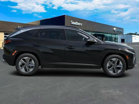 New 2025 Hyundai Tucson SEL image 5