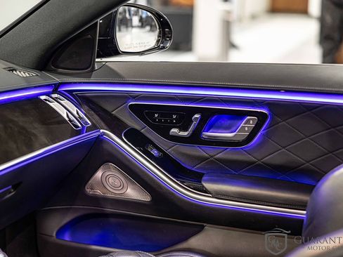 Used 2022 Mercedes-Benz S 580 4MATIC Sedan w/ AMG Line Package image 23