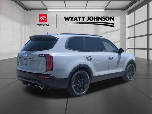 Used 2022 Kia Telluride SX w/ SX Prestige Package AWD/4WD image 5