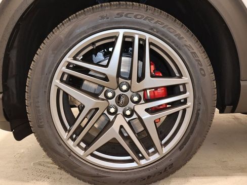 New 2026 Ford Explorer ST-Line w/ ST-Line Street Pack AWD/4WD image 38