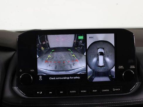 Certified 2021 Nissan Rogue Platinum FWD image 30