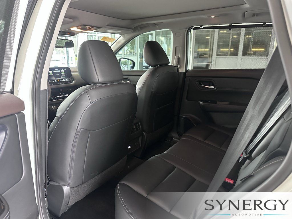 Used 2023 Nissan Rogue SL w/ SL Premium Package FWD image 28