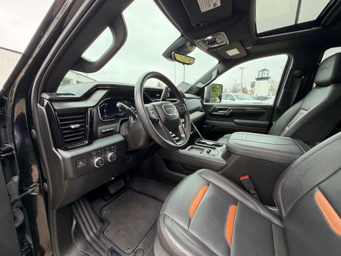 Used 2024 GMC Sierra 2500 AT4 w/ AT4 Premium Plus Package AWD/4WD image 11