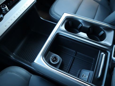 New 2026 Ford Expedition Max Active image 11