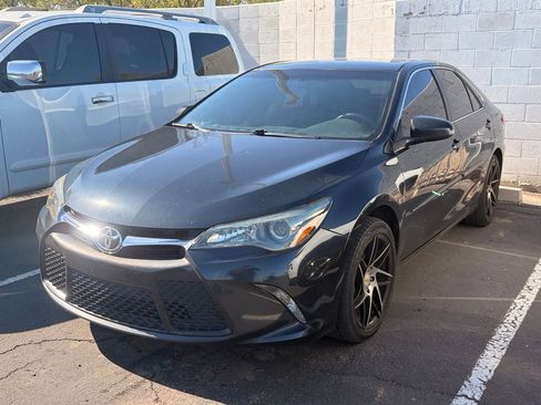 Used 2017 Toyota Camry LE w/ Protection Package (Q2) FWD image 2