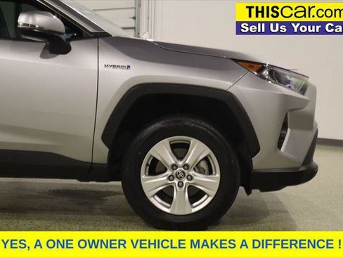 Used 2021 Toyota RAV4 XLE w/ Convenience Package AWD/4WD image 11