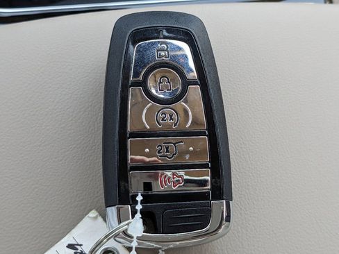 Used 2023 Lincoln Nautilus Reserve w/ Equipment Group 201A image 33