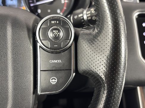 Used 2016 Land Rover Range Rover Sport HSE AWD/4WD image 18