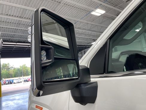 Used 2024 GMC Sierra 3500 Denali image 26