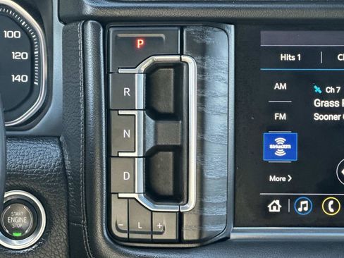 Used 2021 GMC Yukon Denali w/ Denali Ultimate Package image 13