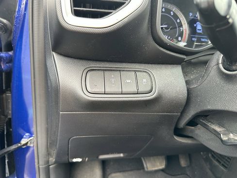 Used 2022 Hyundai Venue SE w/ Cargo Package image 22