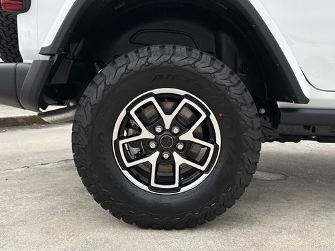 New 2026 Jeep Wrangler Unlimited Rubicon AWD/4WD image 16