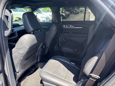 Used 2025 Ford Explorer ST AWD/4WD image 13