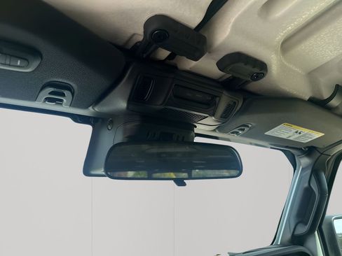 New 2025 Jeep Gladiator Sport image 51