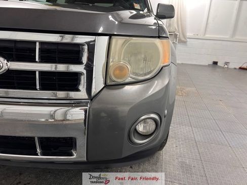 Used 2011 Ford Escape Limited w/ 302A Rapid Spec Order Code FWD image 12